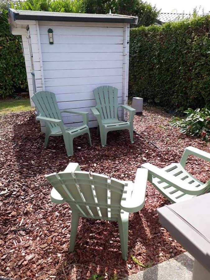 Luxueuze Stacaravan In Bredene Met Eigen Terras En Tuintje Eksteriør billede
