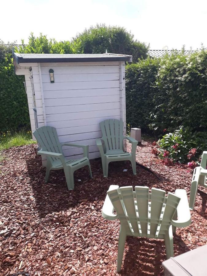 Luxueuze Stacaravan In Bredene Met Eigen Terras En Tuintje Eksteriør billede